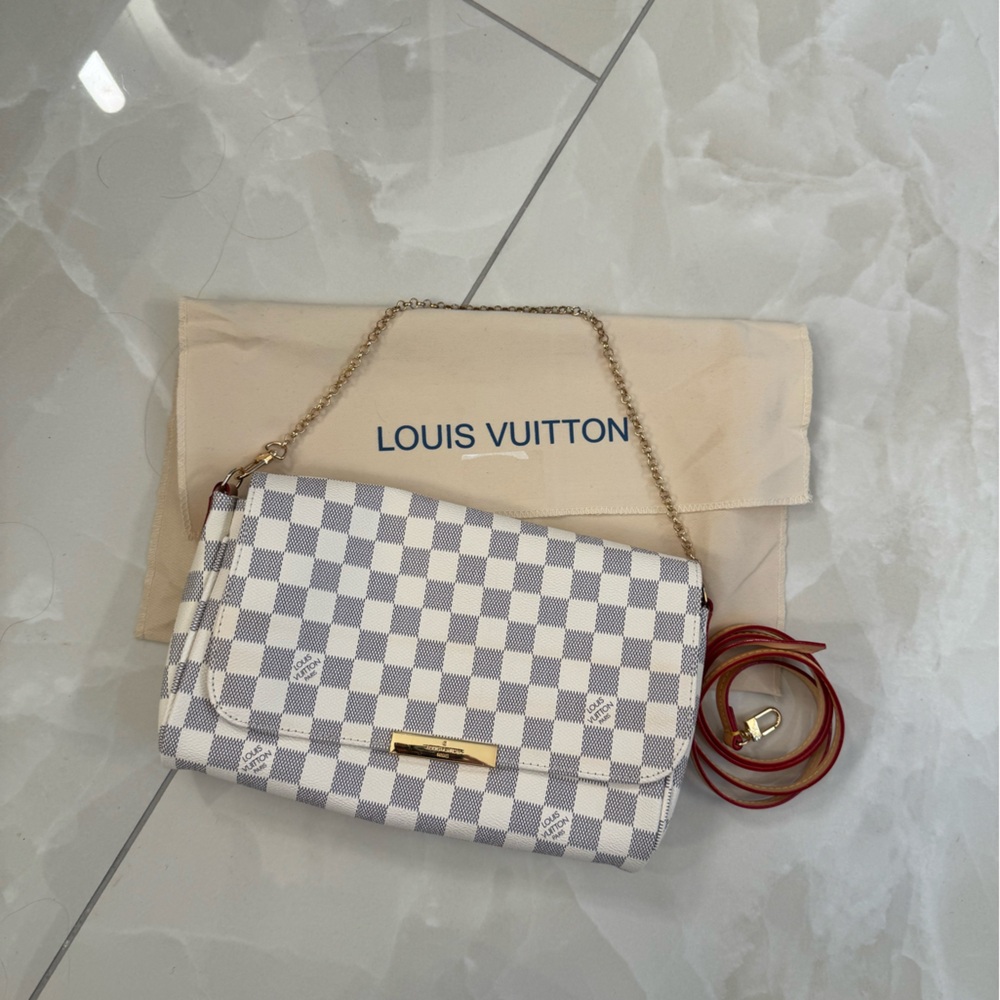 White and Gray Checkered Women's Inspired Purse Excellent Condition